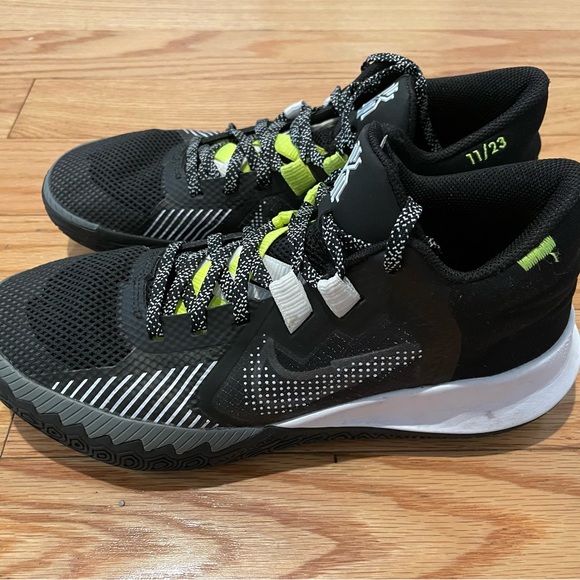 Nike Kyrie Flytrap V black/white mens size 8 - Picture 3 of 8